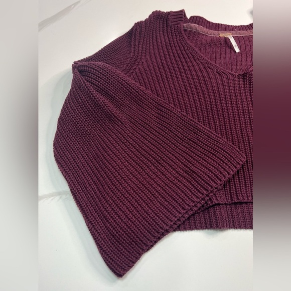 Free People Wine Damsel Bell Sleeve Sweater size Small Cotton Knit - Picture 5 of 6